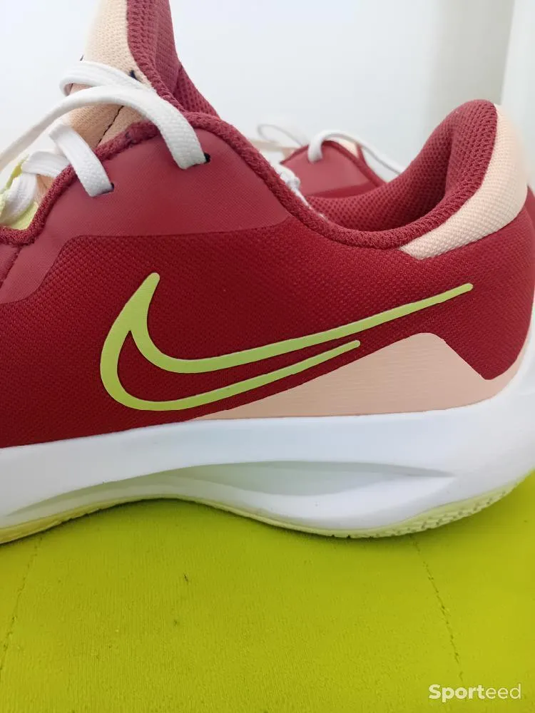 Chaussure nike precision 6 d'occasion Ajouté le : 16/08/2024