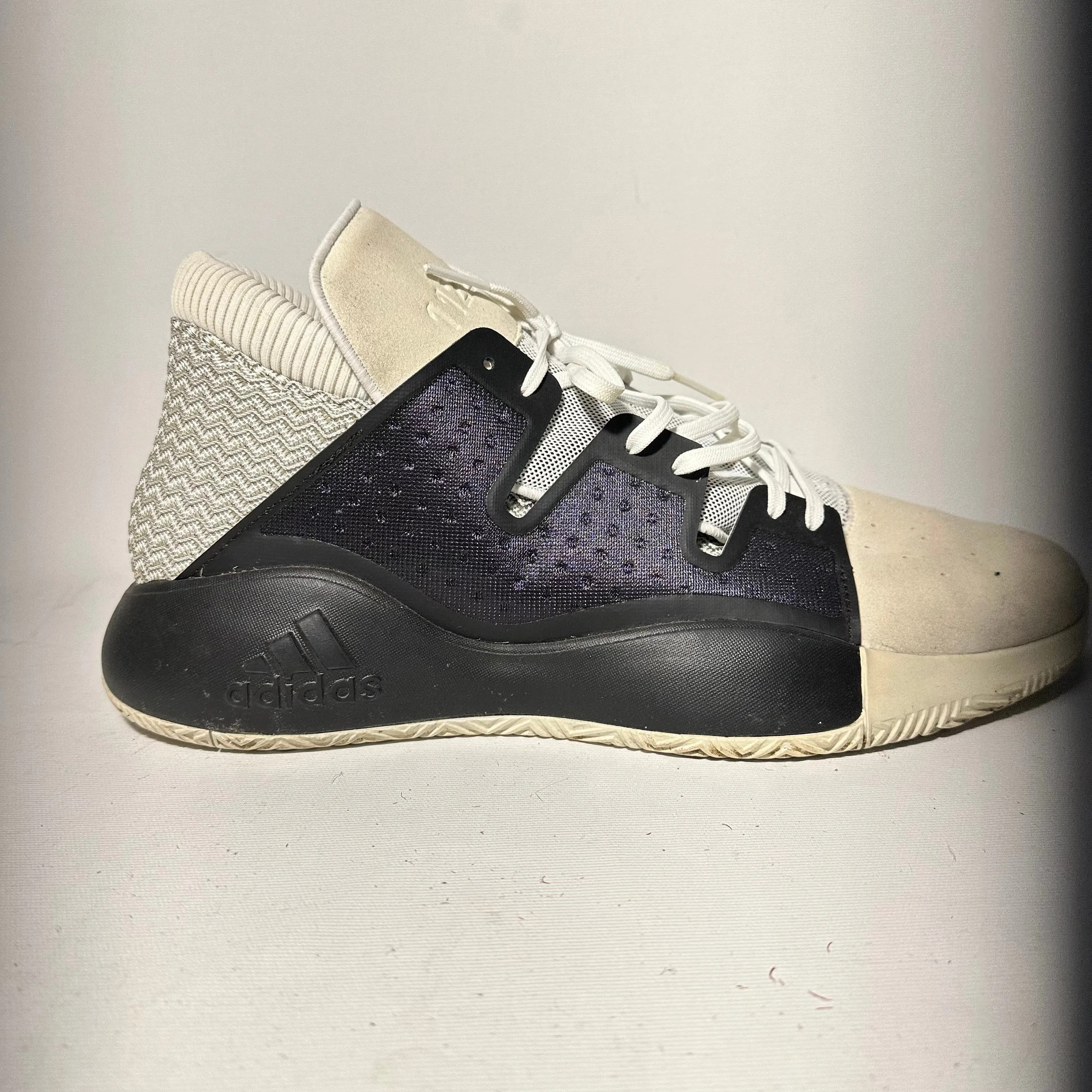 Chaussures de basket - Adidas - T. 49.5