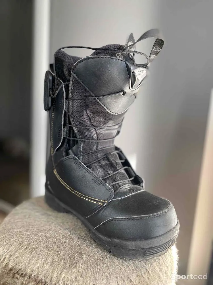 Salomon Pearl / boots de Snow  d'occasion Ajouté le : 30/11/2022