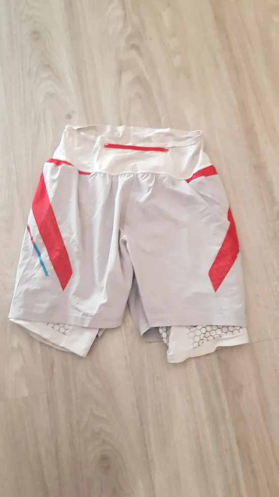 Short trail salomon slab taille l 
