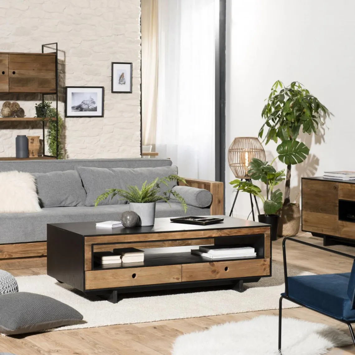 Table basse 4 tiroirs 1 niche Pin recyclé DANIDO | 3 Suisses